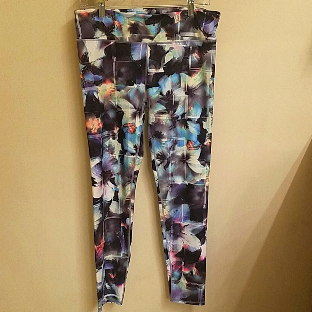 Mid-Rise Printed PowerHold Leggings